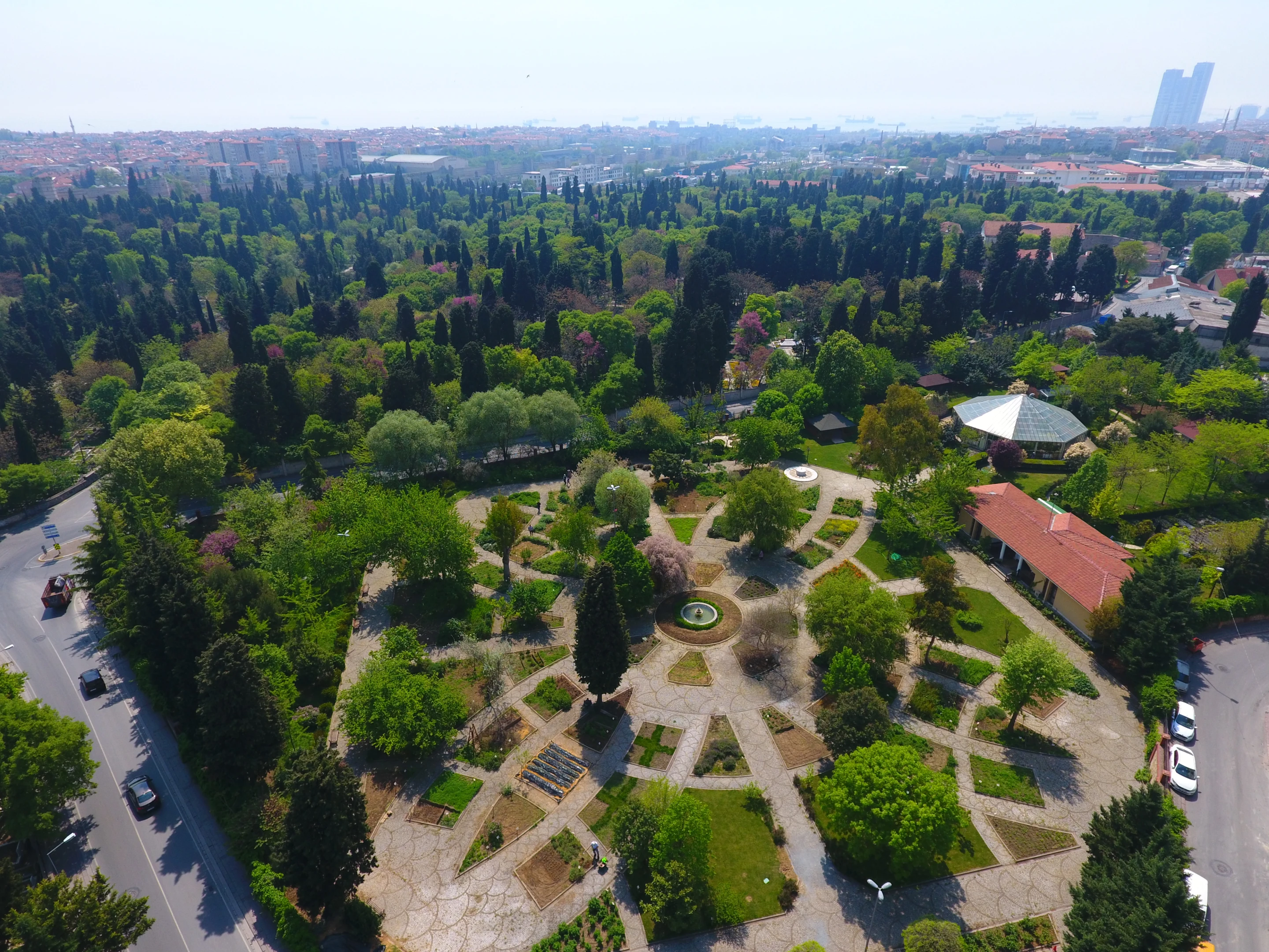 Zeytinburnu Tıbbi Bitkiler Bahçesi