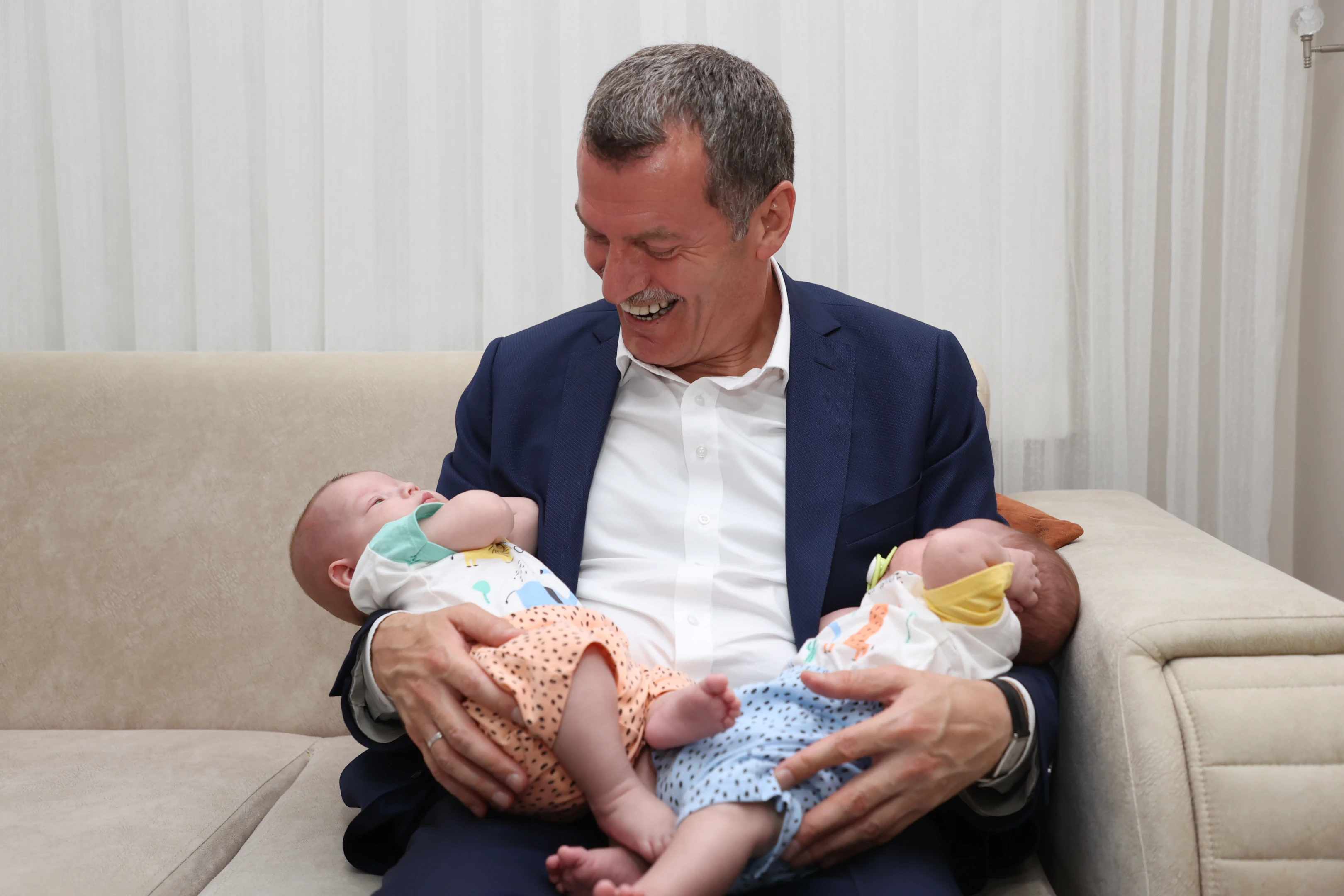 Hoş Geldin Bebek