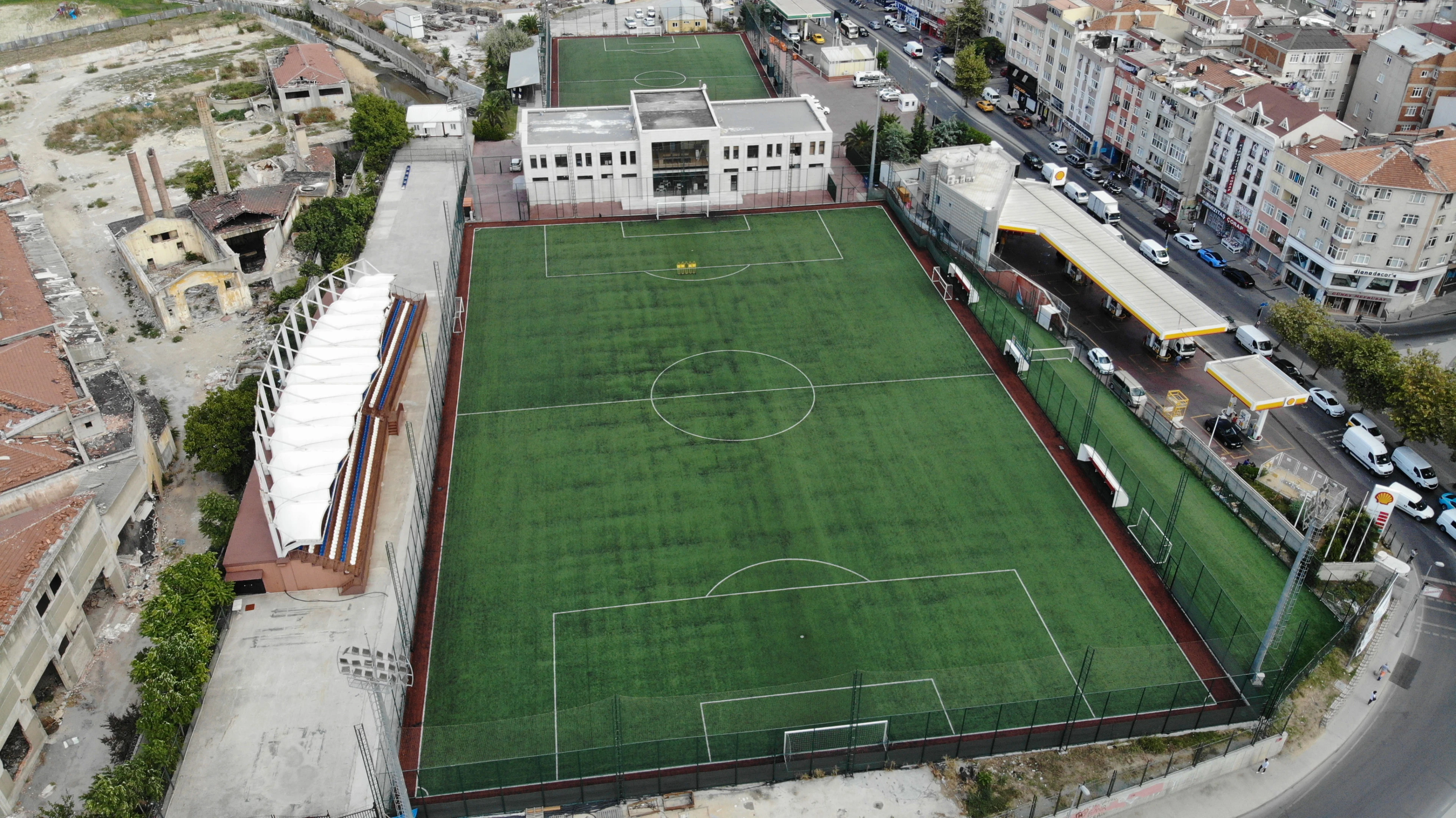 Hasan Doğan ve Merkezefendi Spor Tesisleri