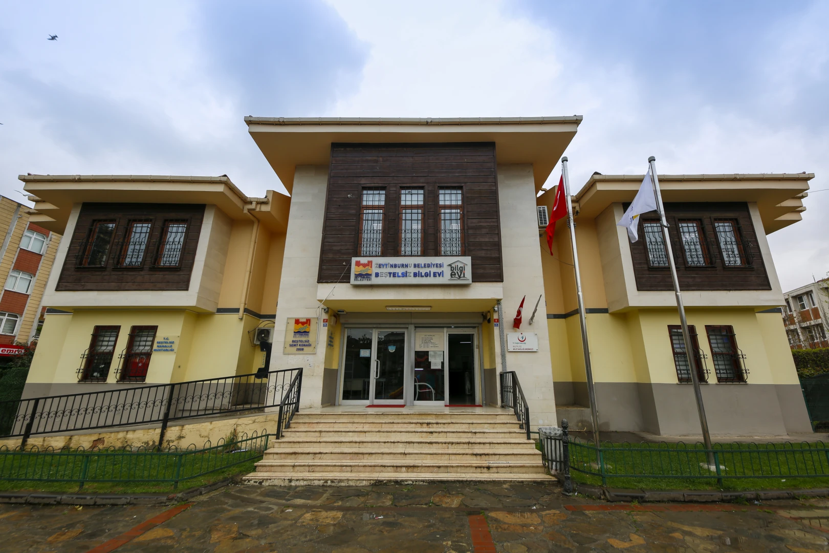 Bilgi Evleri